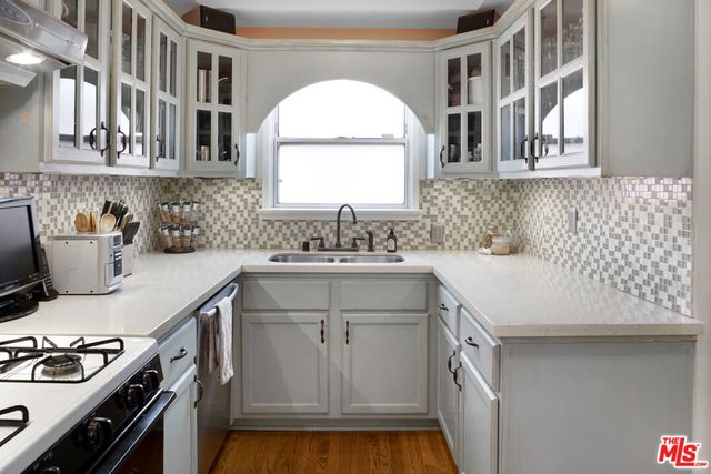 5407 Marburn Avenue, Los Angeles, CA 90043