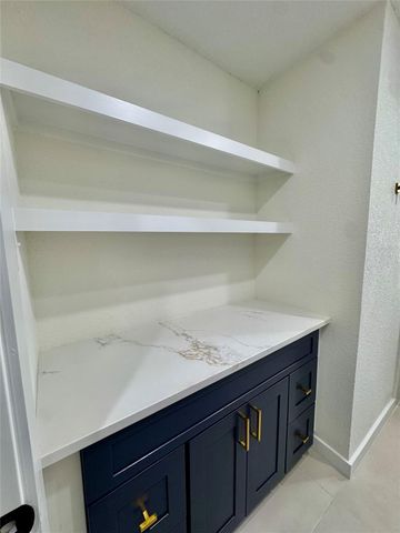 10810 Eddyrock Street, Houston, TX 77089