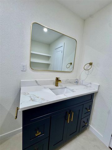 10810 Eddyrock Street, Houston, TX 77089