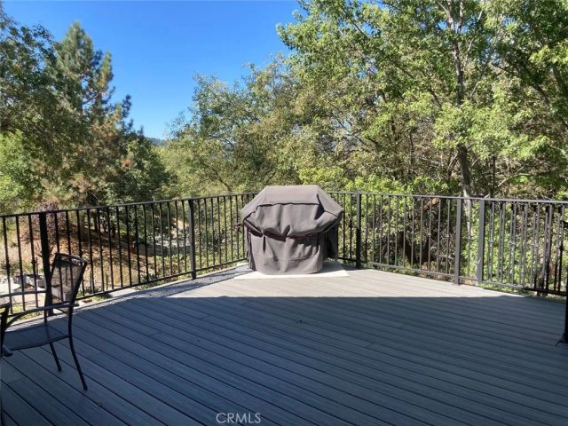 1050 Carousel, Lake Arrowhead, CA 92352