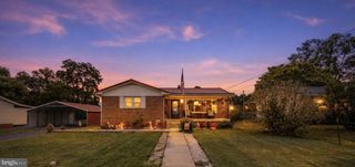 207 CLEMENTS ST, Moorefield, WV 26836