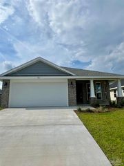 1762 Leigh Loop 2D, Cantonment, FL 32533