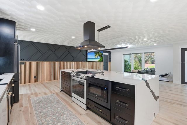 3931 W RIVERSIDE DRIVE, Fort Myers, FL 33901