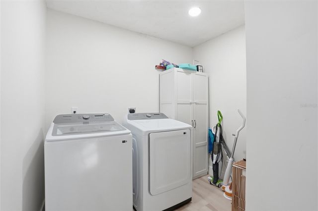 3931 W RIVERSIDE DRIVE, Fort Myers, FL 33901