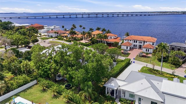 3931 W RIVERSIDE DRIVE, Fort Myers, FL 33901