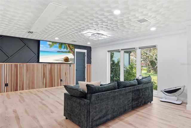 3931 W RIVERSIDE DRIVE, Fort Myers, FL 33901