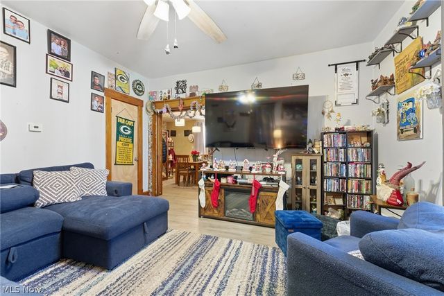 1221 North Avenue NE, Massillon, OH 44646