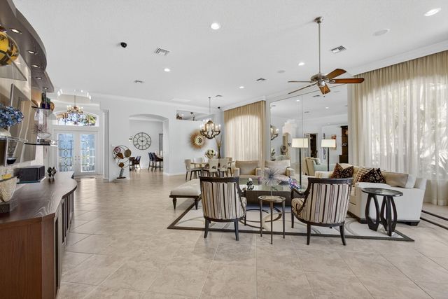 283 Porto Vecchio Way, Palm Beach Gardens, FL 33418