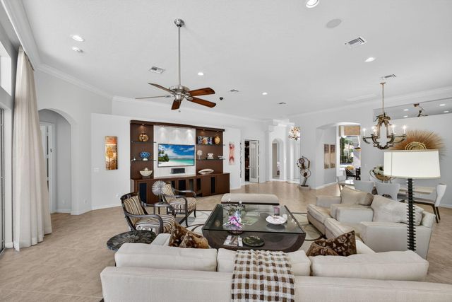 283 Porto Vecchio Way, Palm Beach Gardens, FL 33418