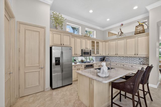 283 Porto Vecchio Way, Palm Beach Gardens, FL 33418