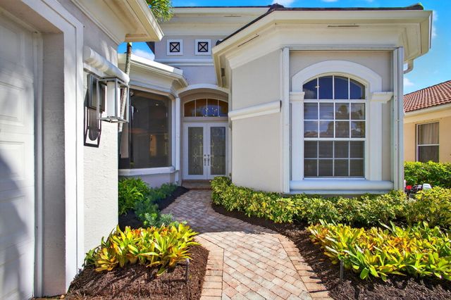 283 Porto Vecchio Way, Palm Beach Gardens, FL 33418