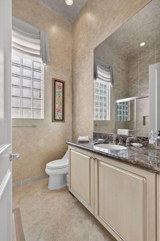 283 Porto Vecchio Way, Palm Beach Gardens, FL 33418