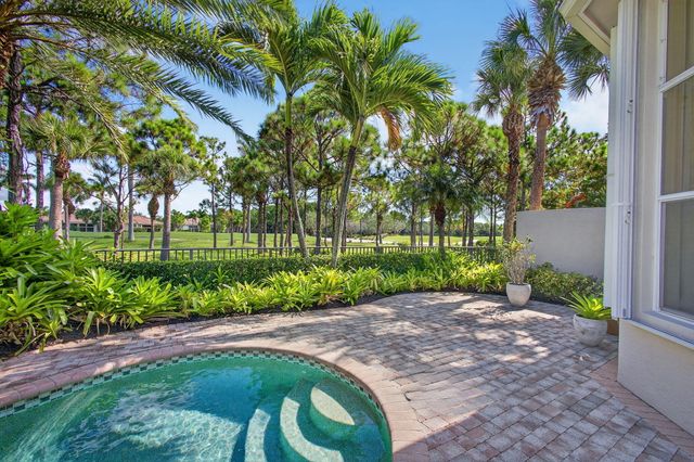 283 Porto Vecchio Way, Palm Beach Gardens, FL 33418