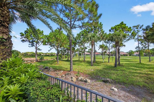 283 Porto Vecchio Way, Palm Beach Gardens, FL 33418