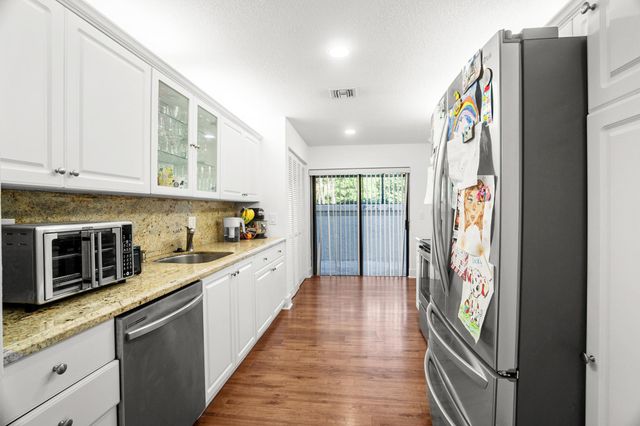 19961 Mona Circle, Boca Raton, FL 33434