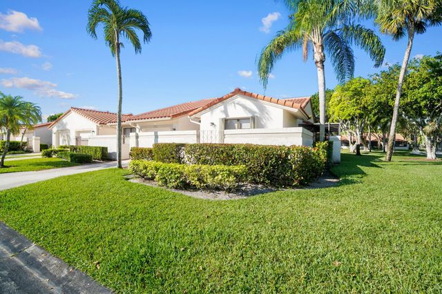 19961 Mona Circle, Boca Raton, FL 33434