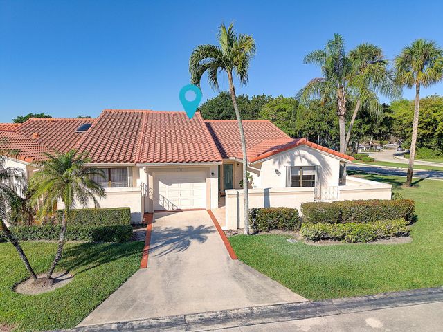 19961 Mona Circle, Boca Raton, FL 33434