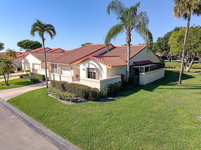19961 Mona Circle, Boca Raton, FL 33434
