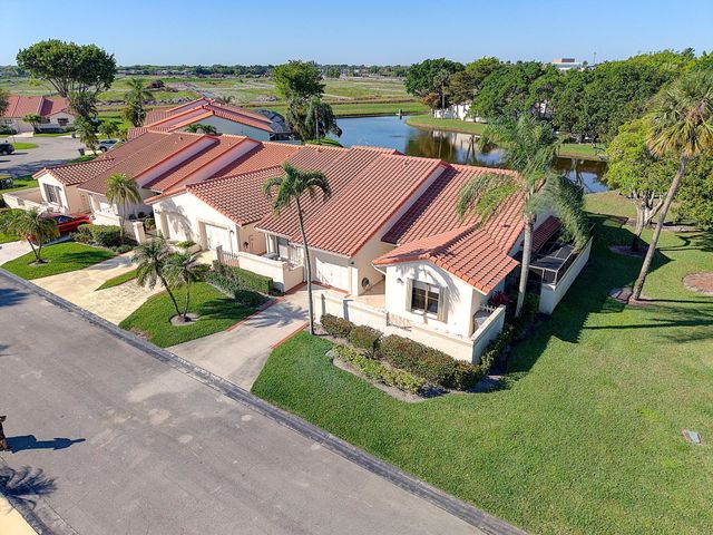 19961 Mona Circle, Boca Raton, FL 33434