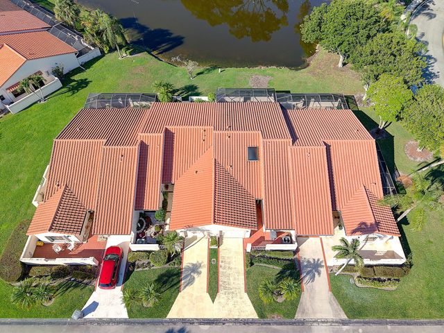 19961 Mona Circle, Boca Raton, FL 33434