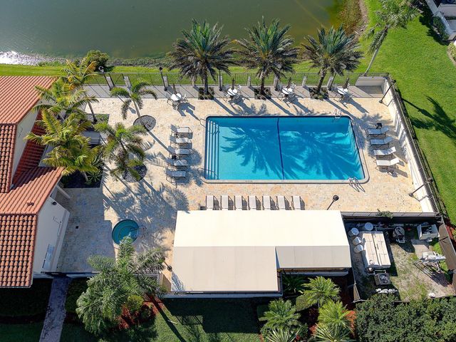 19961 Mona Circle, Boca Raton, FL 33434