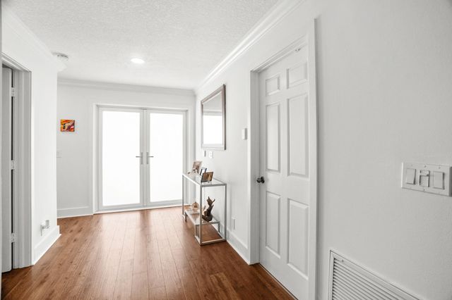 19961 Mona Circle, Boca Raton, FL 33434