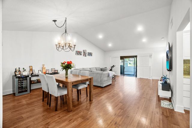 19961 Mona Circle, Boca Raton, FL 33434