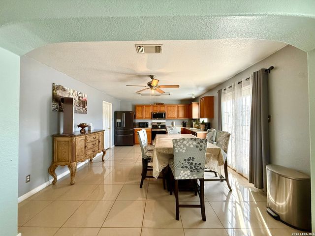 1235 Autumn Moon, San Antonio, TX 78245