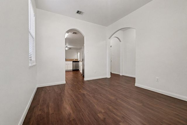 2037 Vanamen Court, Conroe, TX 77304