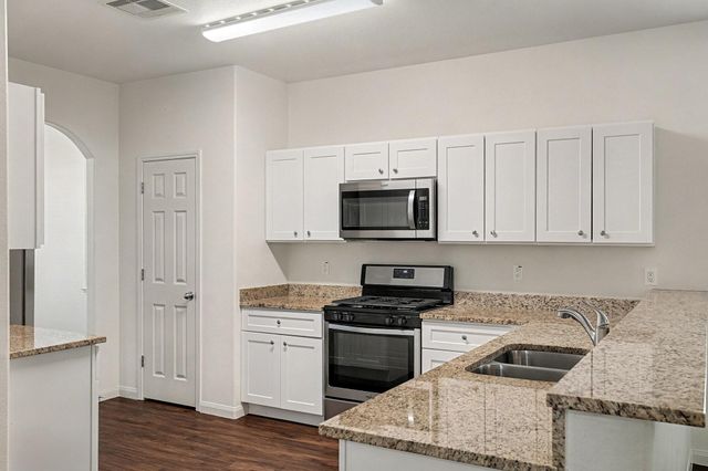 2037 Vanamen Court, Conroe, TX 77304