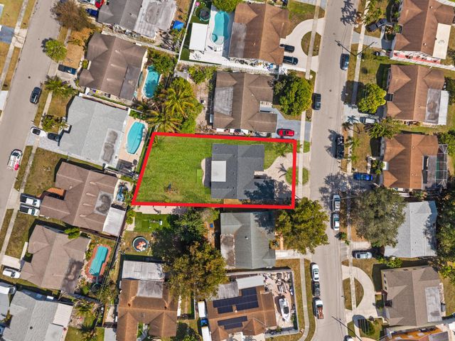 9329 SW 2nd Street, Boca Raton, FL 33428