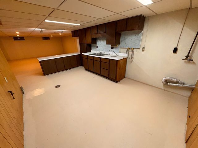 1004 E 14th Street S, Newton, IA 50208