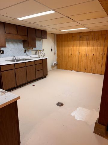 1004 E 14th Street S, Newton, IA 50208