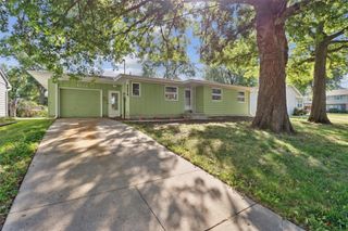 1004 E 14th Street S, Newton, IA 50208