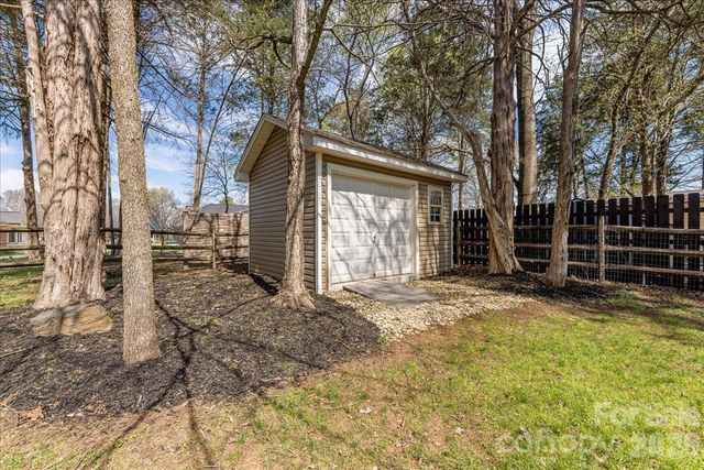 8380 Rocky River Road, Harrisburg, NC 28075