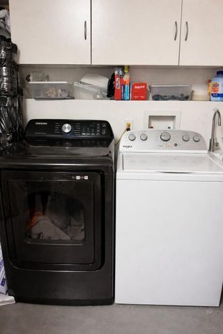 126 Laurel Road, Hollywood, FL 33021