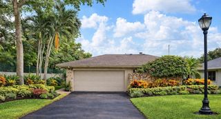 126 Laurel Road, Hollywood, FL 33021