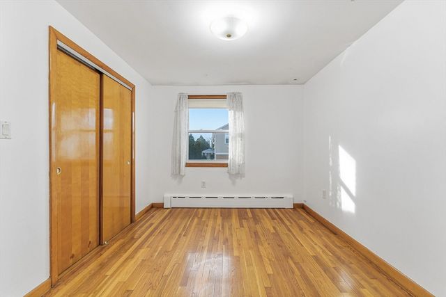 7 Carol St, Stoneham, MA 02180