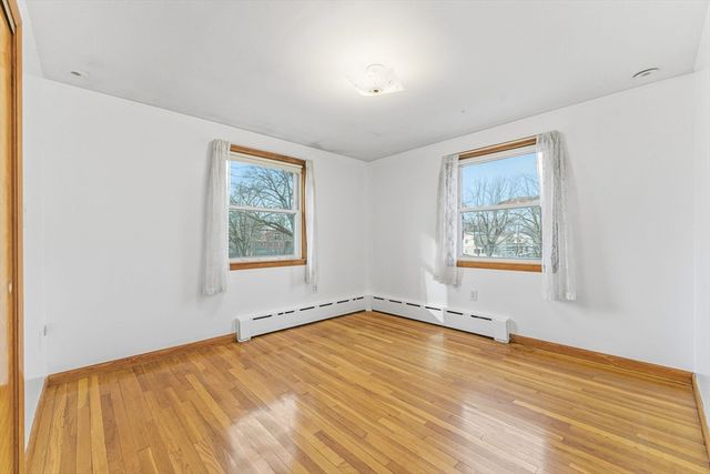 7 Carol St, Stoneham, MA 02180