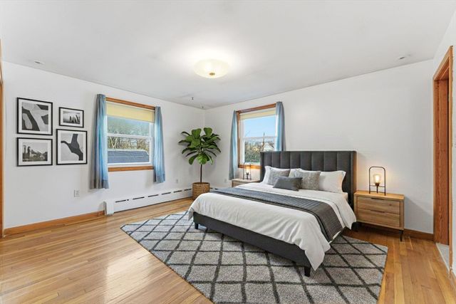 7 Carol St, Stoneham, MA 02180