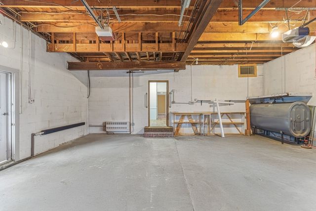 7 Carol St, Stoneham, MA 02180