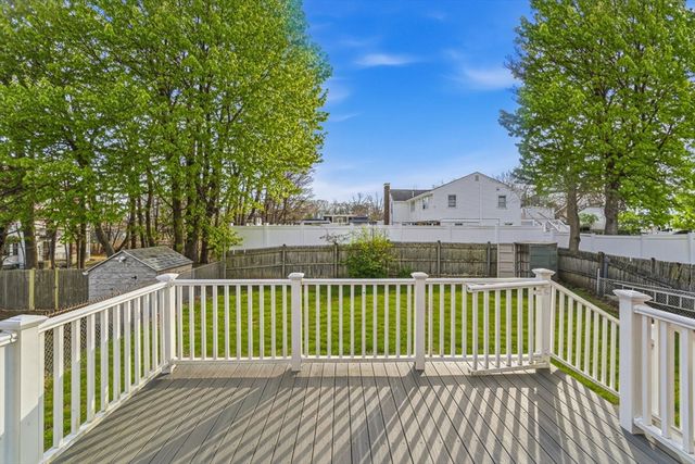 7 Carol St, Stoneham, MA 02180