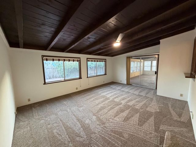 2275 5th St, Atwater, CA 95301