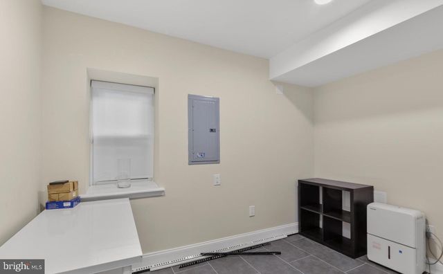 1404 N 27TH ST, Philadelphia, PA 19121