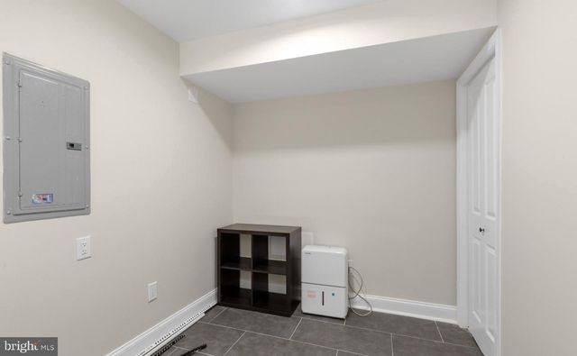 1404 N 27TH ST, Philadelphia, PA 19121