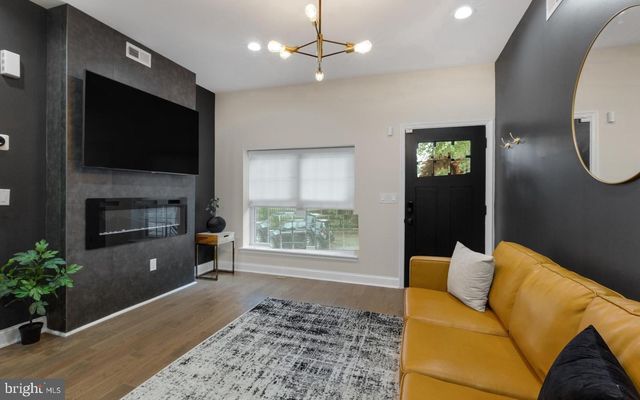 1404 N 27TH ST, Philadelphia, PA 19121