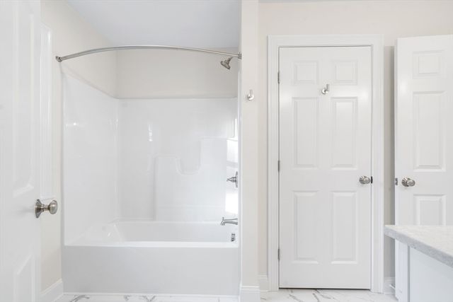 57 Maple Ave C, Rutland, MA 01543