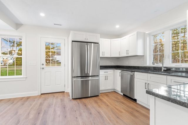 57 Maple Ave C, Rutland, MA 01543