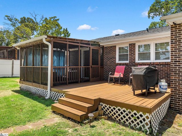 518 Crane Avenue, Greenville, SC 29617
