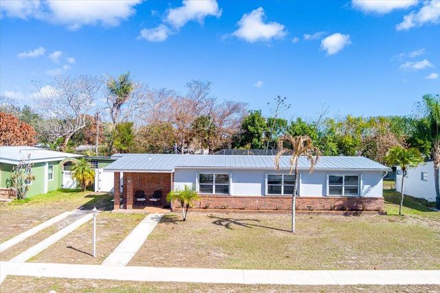 131 SE Lucero Drive, Port St. Lucie, Port St Lucie, FL 34983